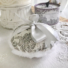 Load image into Gallery viewer, Large floral dusting powder puff Gray _ MerryBath.com
