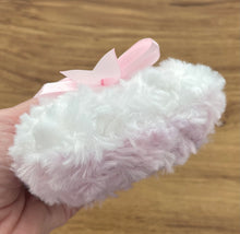 Load image into Gallery viewer, Heart shaped faux fur powder puff - white pink - luxepuffs.com

