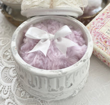 Load image into Gallery viewer, Large pink dusting powder puff - MerryBath.com
