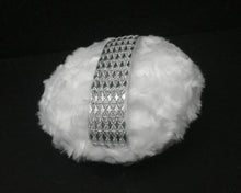 Load image into Gallery viewer, Powder puff for dusting powder Large - white metallic silver - MerryBath.com
